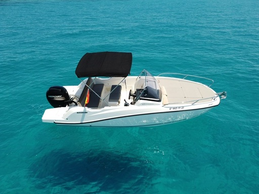 Reservar una embarcación   con titulín 8h (QuickSilver Activ 650 Open)