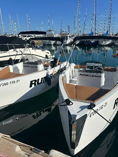 Réserver un bateau sans permis 8h